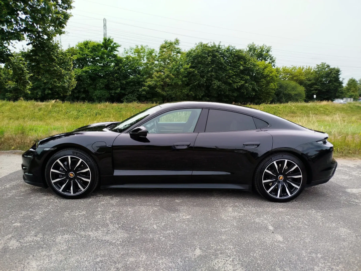 Premium car - image 2 of 8