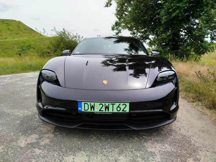 Premium car - image 5 of 8